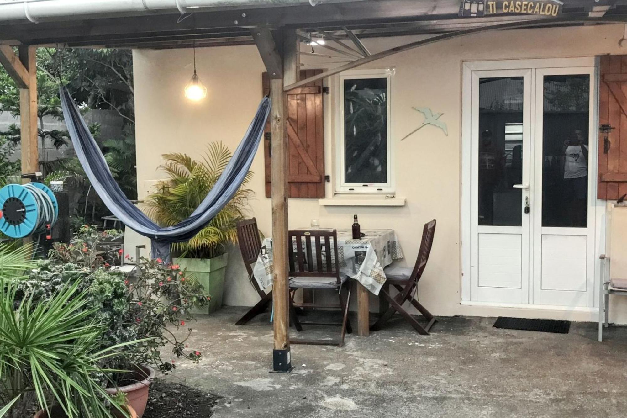Maison Charmante A Bras-Panon Avec Piscine Et Jardin Exterior foto